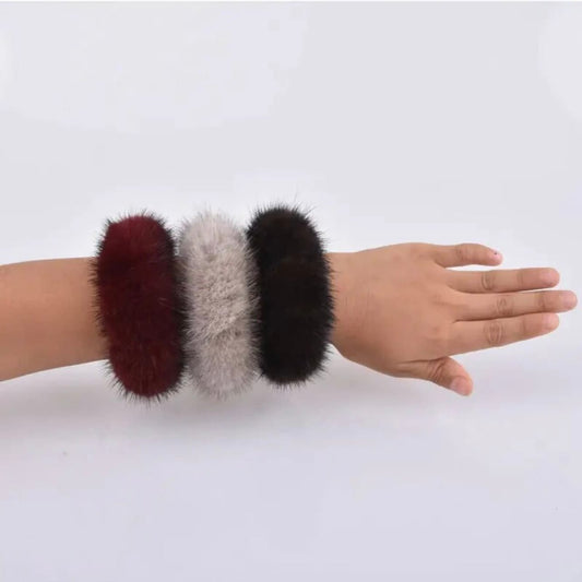 Furry Hair Ties Pom Elastic Hair Bobbles Fluffy Ponytail Holder Pompom Ball Scrunchie Hair Band for Women Girls Hair Accessories