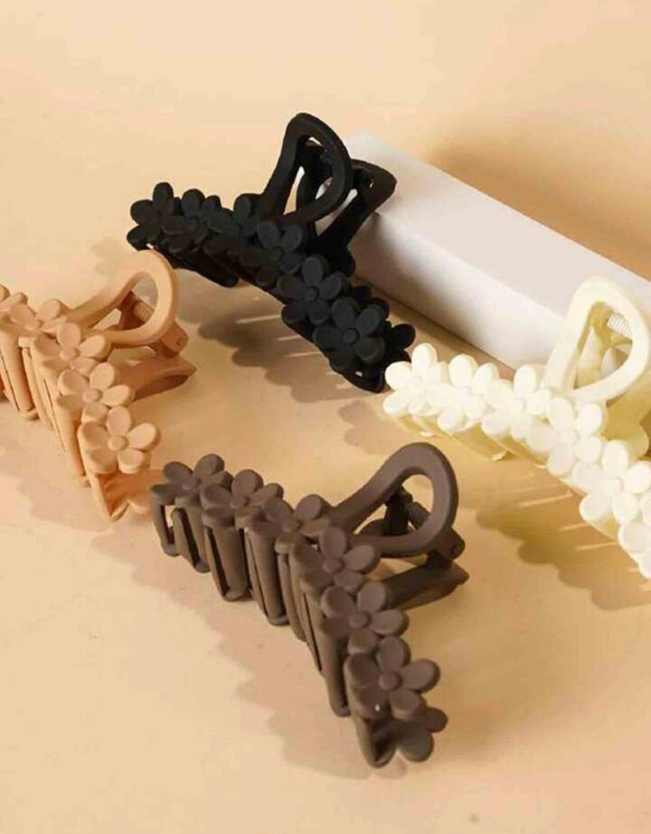 Flower Hair Claw Clip Set Cute Hair Barrettes for Women Girls Matte Hair Jaw Clips Matte Hair Clamp Valentine's Day Party Medium Thick Hair